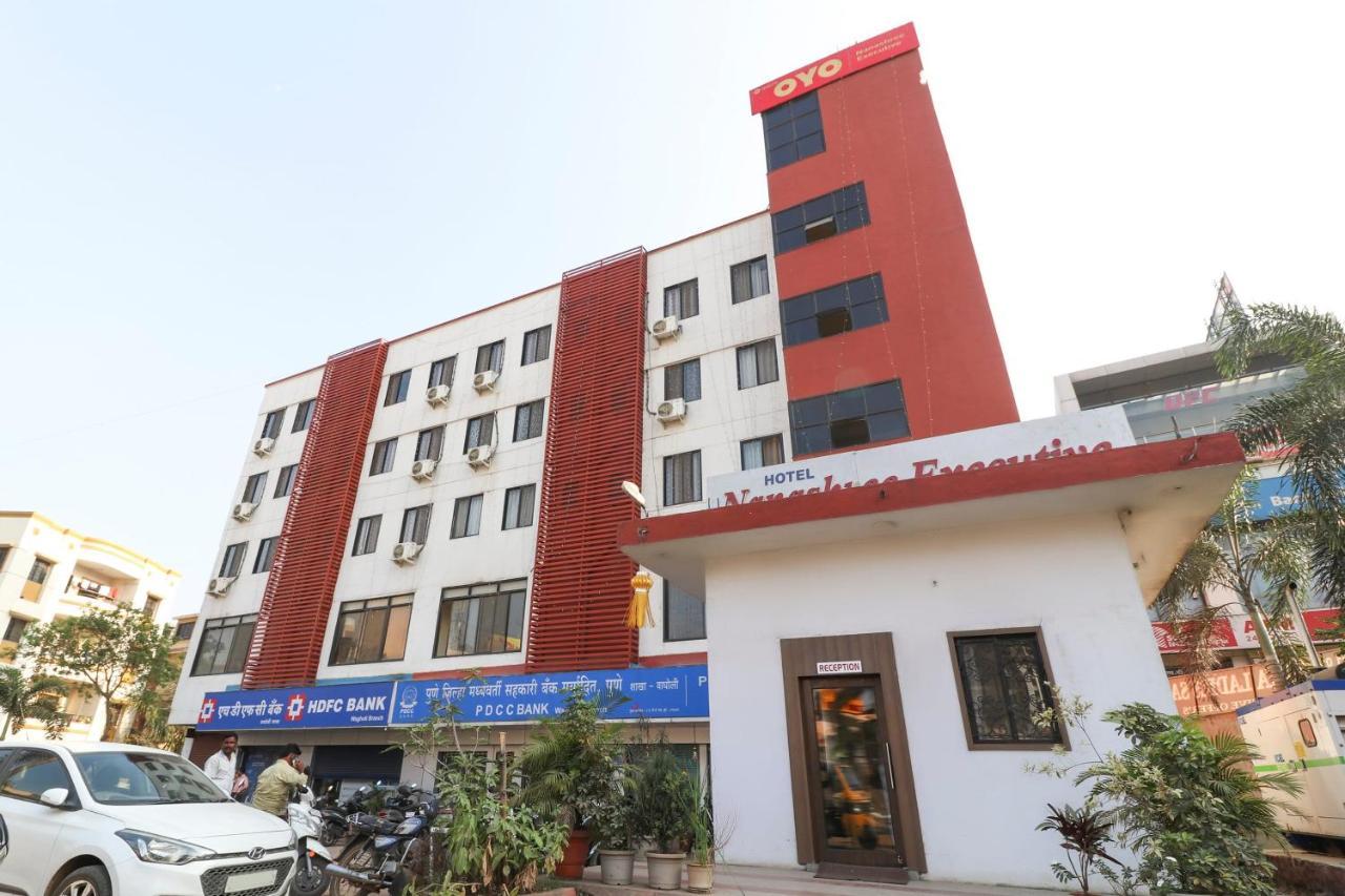 Oyo 10679 Hotel Nanashree Executive Vagholi Buitenkant foto